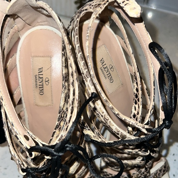 Valentino beige Python micro stud - Picture 4 of 4